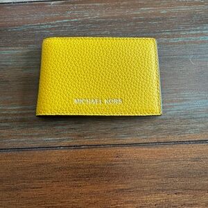 Michael Kors Bright Gold Card Holder